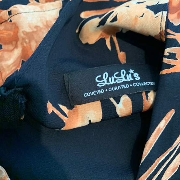 LuLu’s crop blouse M navy print zip back - Picture 3 of 9